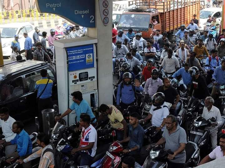 Sri Lankas waiting in oil sheds 