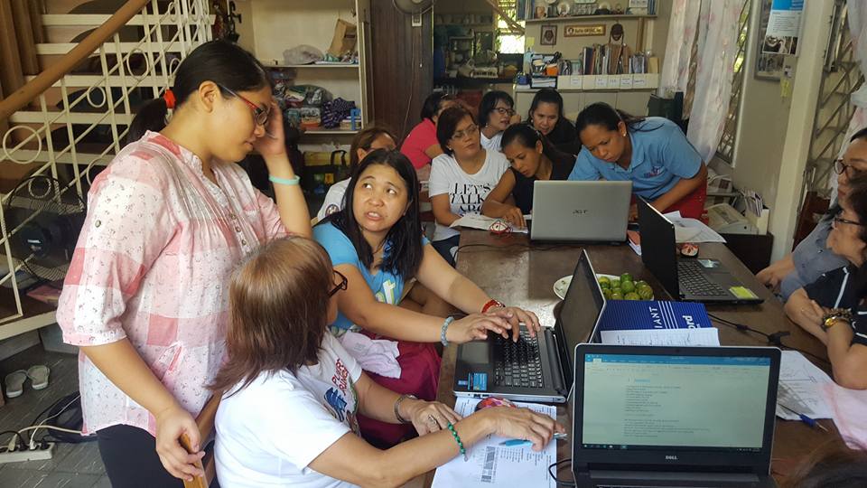 #LogOnRiseUp Activity held January 2017, facilitated by Batis Center for Women. detachment of technology barrier by educating women in using computers and gadgets.