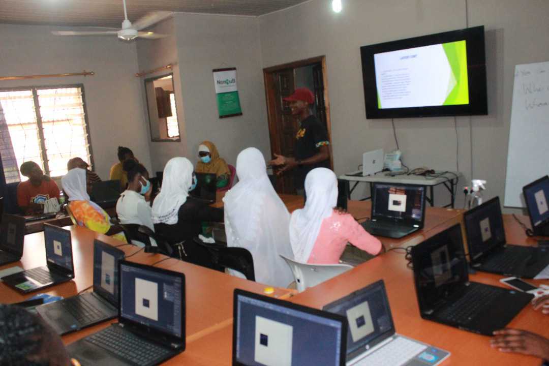 graphic design training session the girls